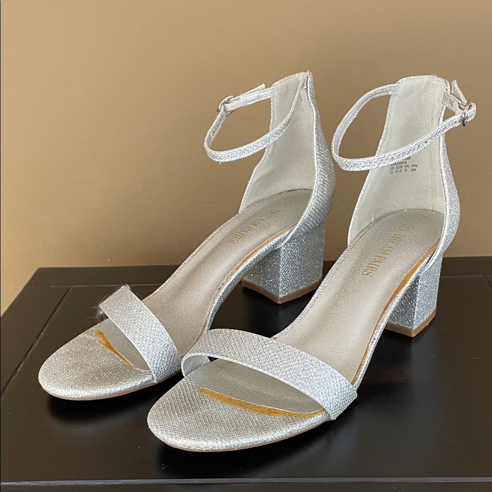 Dream Pairs Heels silver 10